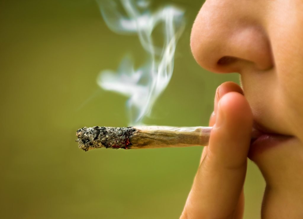 How Weed Delivery Works in Australia